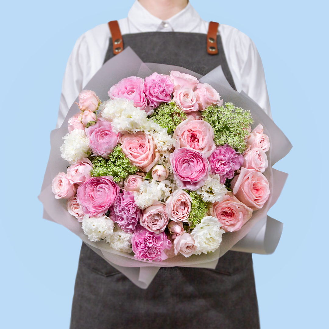 заказать букет Розовые ранункулюсы и белая эустома