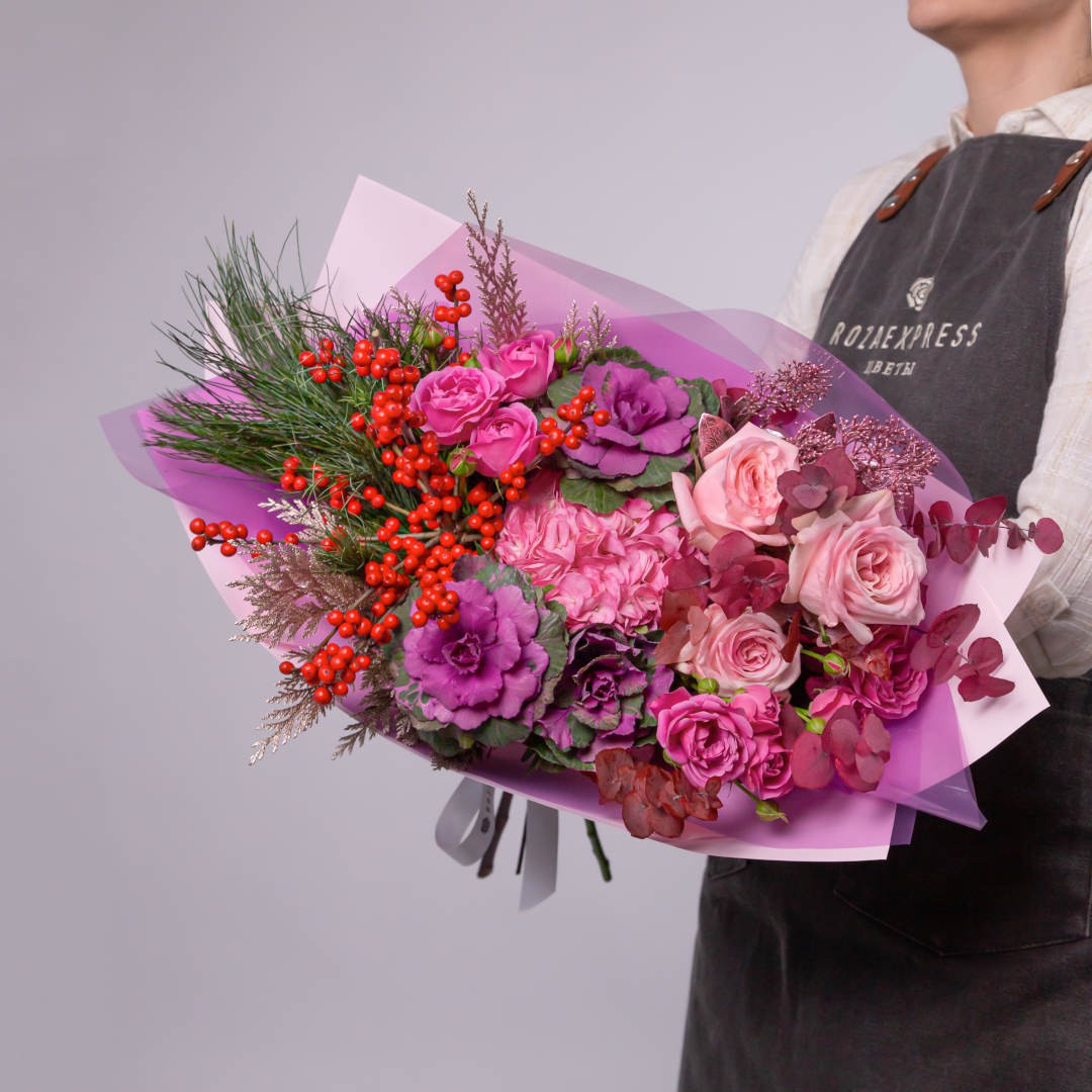 заказать букет Розы Пинк Охара и брассика