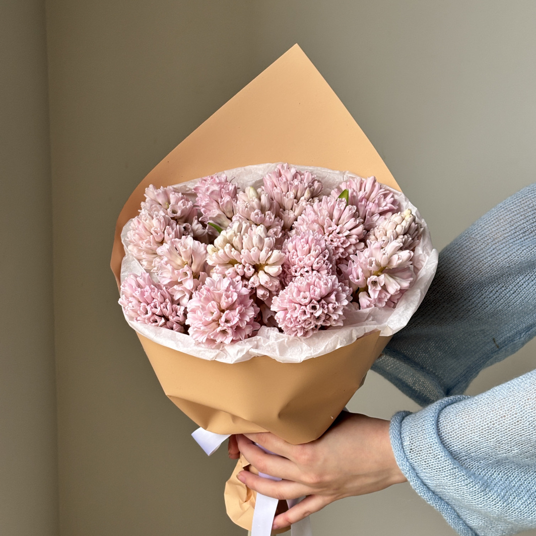 заказать букет 15 розовых гиацинтов