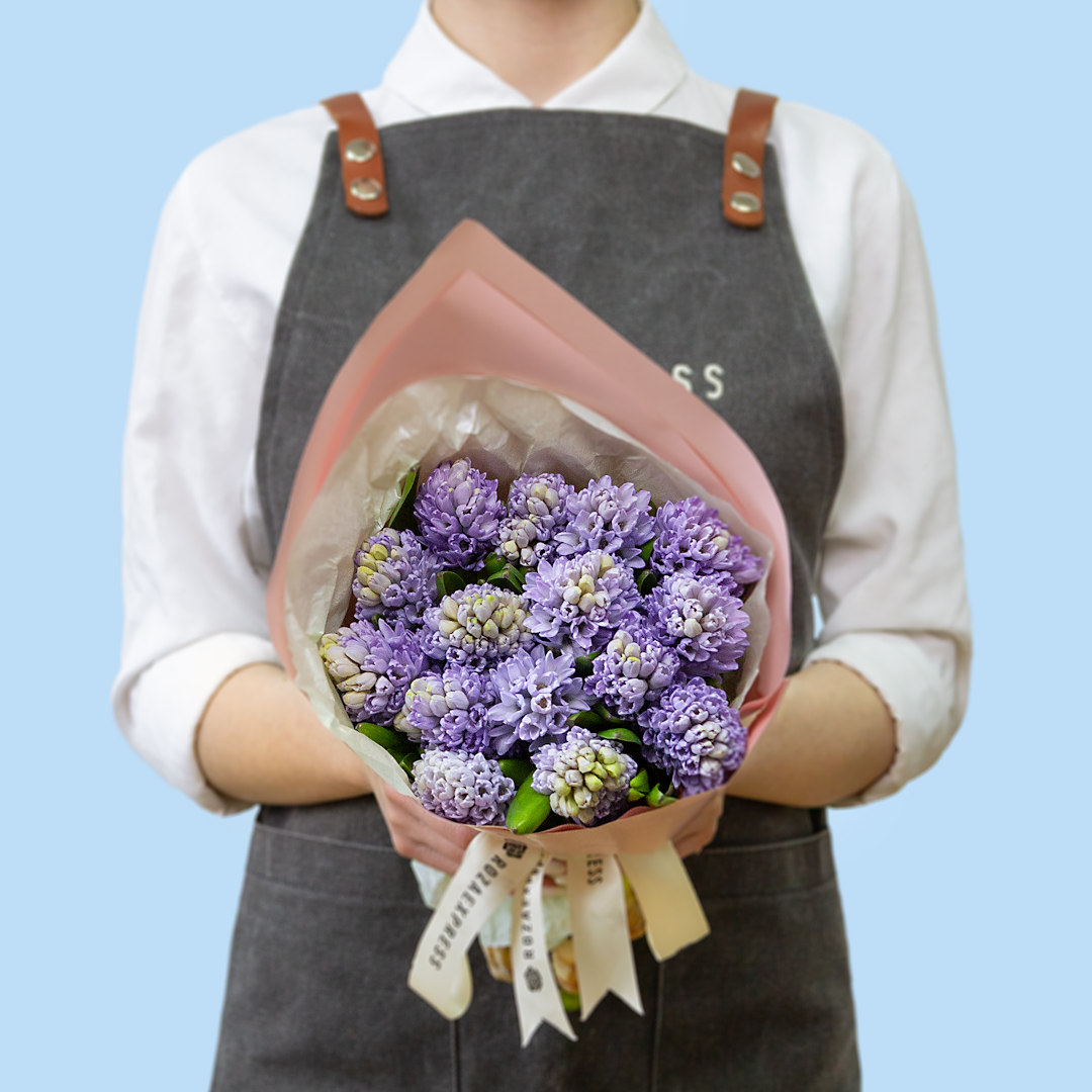 заказать букет Букет с сиреневыми гиацинтами