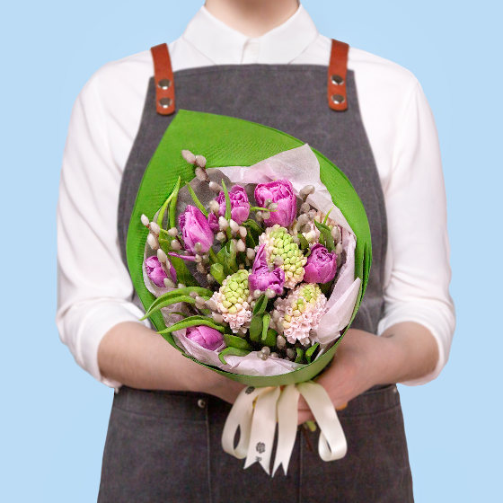 заказать букет Сиреневые тюльпаны и верба