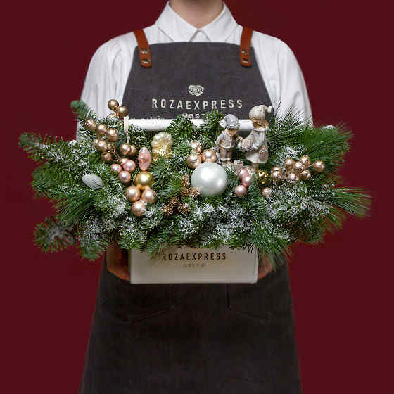 заказать букет Белый ящик с детьми