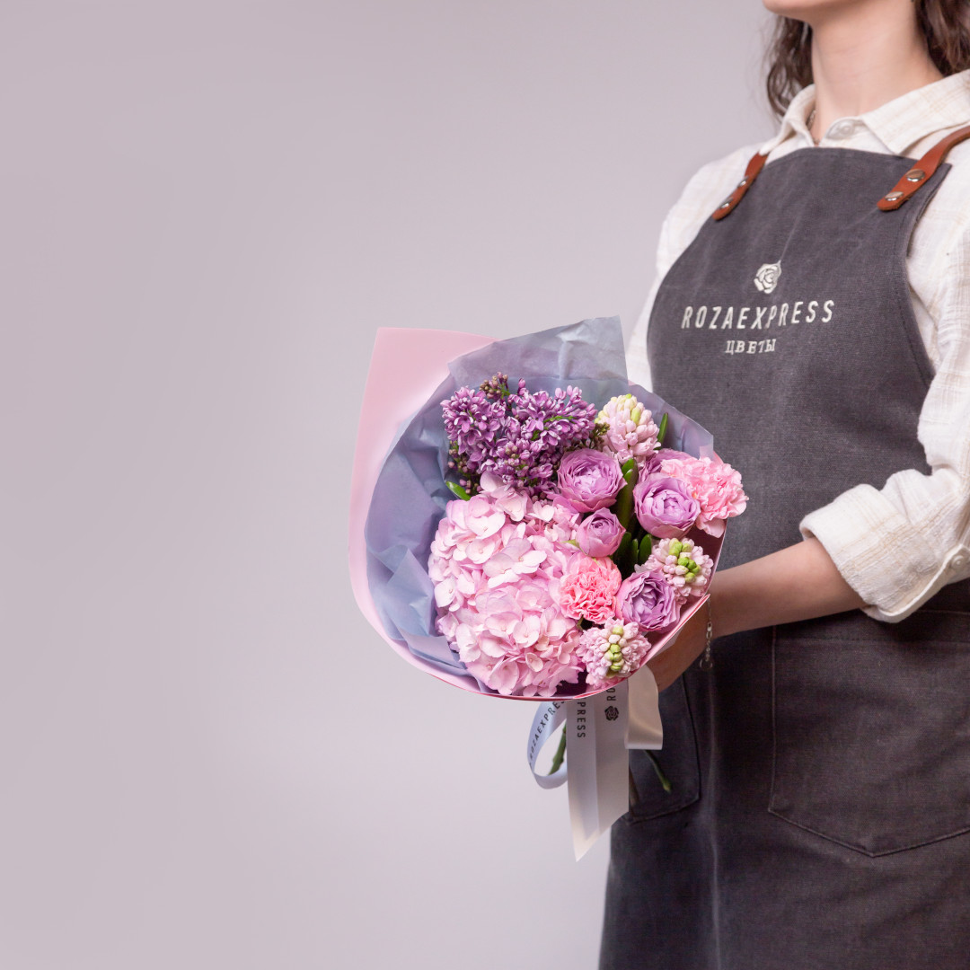 заказать букет Розовая гортензия и сирень