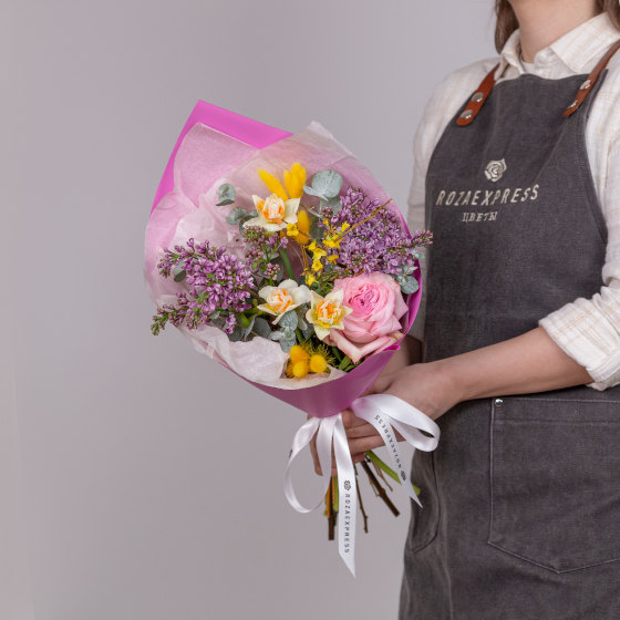 заказать букет Сирень и нарциссы