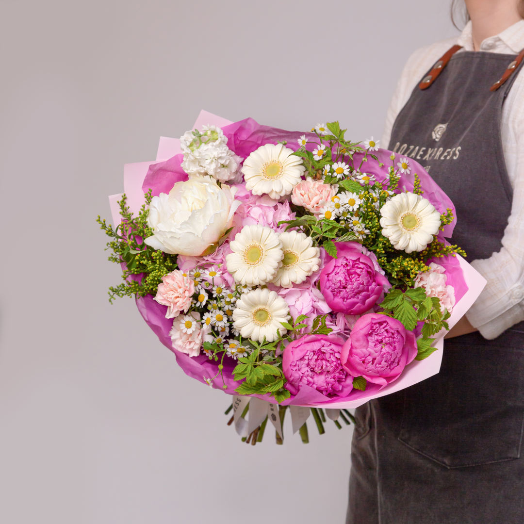 заказать букет Герберы и солидаго