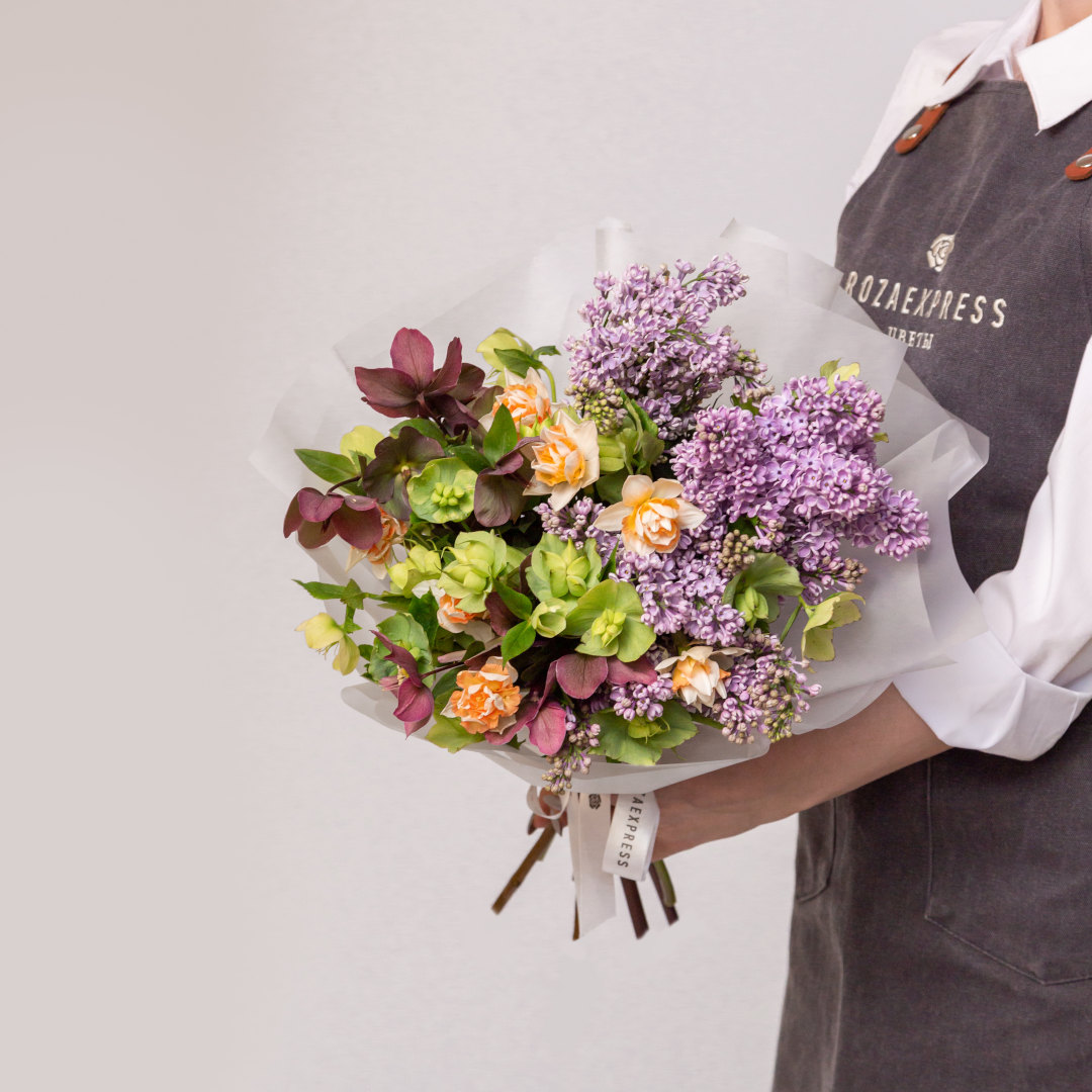 заказать букет Сирень и хелеборус