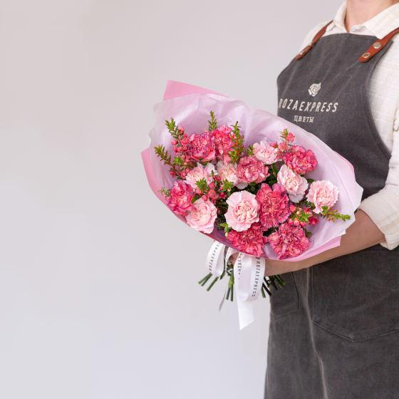 заказать букет Гвоздики и хамекордия