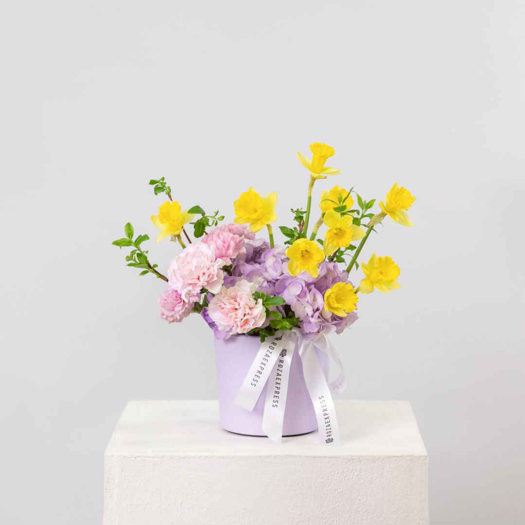 заказать букет Весенняя композиция 19