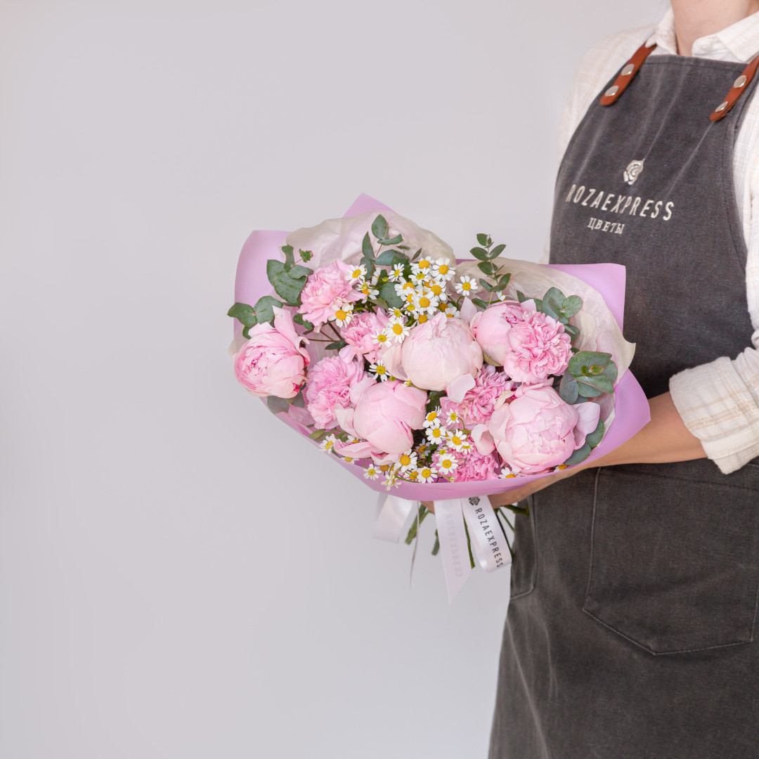 заказать букет Розовые пионы и диантусы
