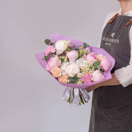 заказать букет Пионы и диантусы