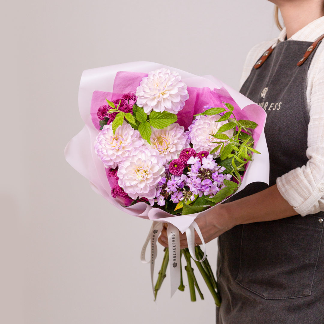 заказать букет Лиловые георгины и флокс