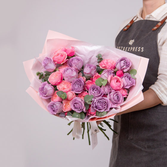 заказать букет Розы Лавандер Букет и розы Сильва Пинк