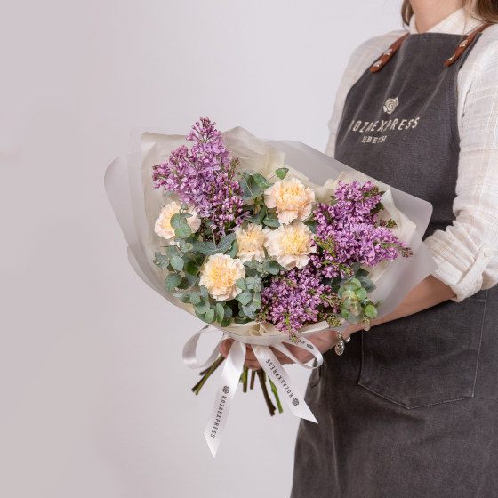 заказать букет Сирень и диантусы